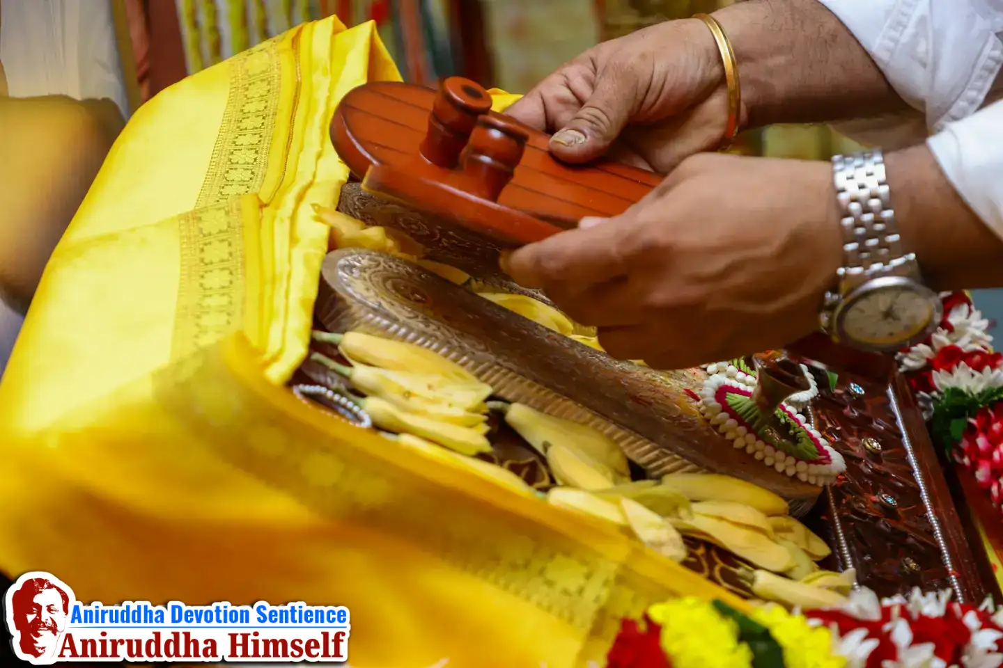 Charansparsha of Sadguru Shree Aniruddha Bapu in the form of Krupachaitanya Paduka to the Chinmay Padukas