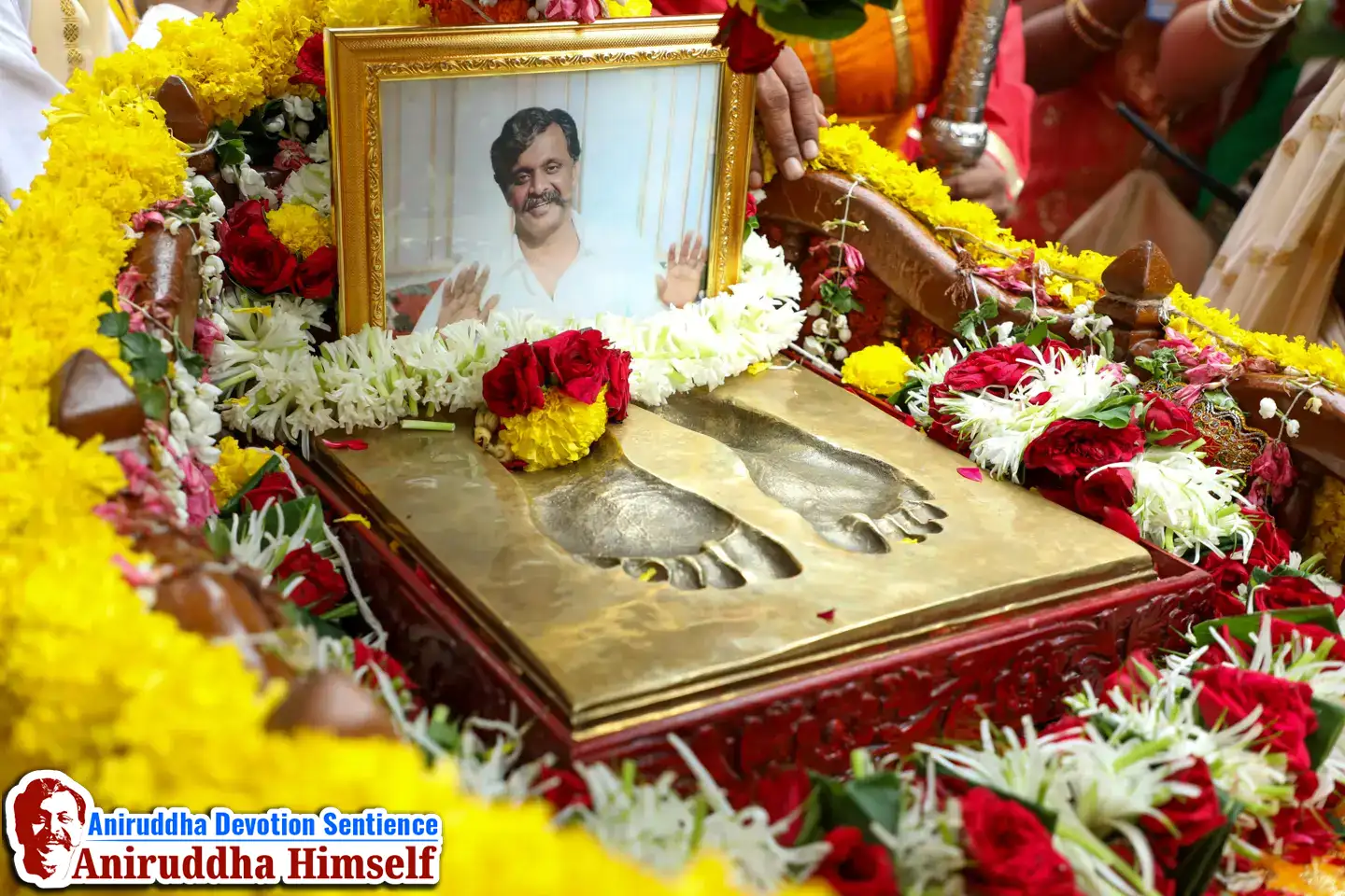 Aniruddha Bapu Padhchinha Darshan