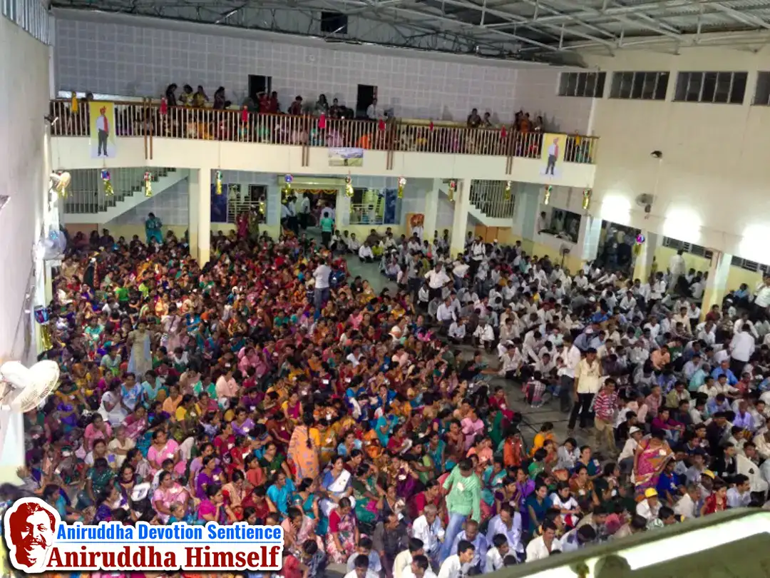 Devotees gather at Sangli during Sadguru Shree Aniruddha Bapu's visit in 2013