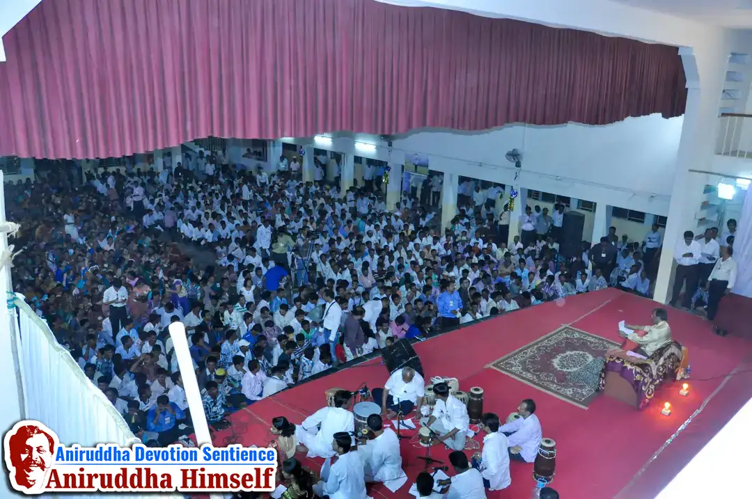 Devotees gather at Sangli during Sadguru Shree Aniruddha Bapu's visit in 2013