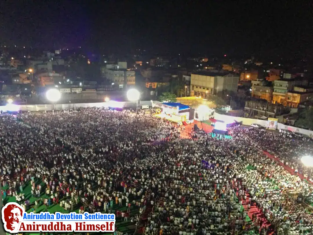Devotees gather at Sangli during Sadguru Shree Aniruddha Bapu's visit in 2013