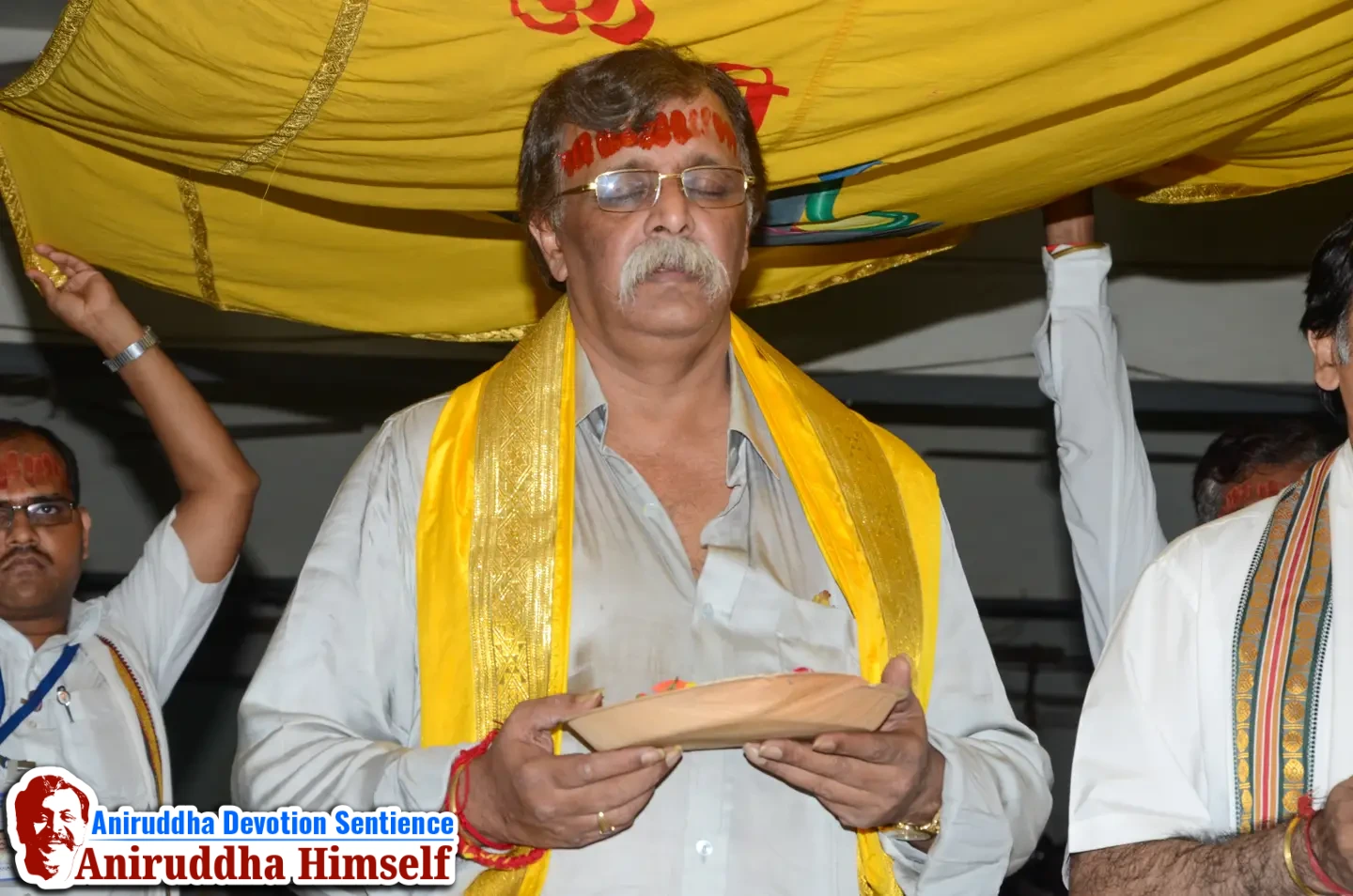 Sadguru Aniruddha Bapu immersed in perfroming poojans of different utsavs