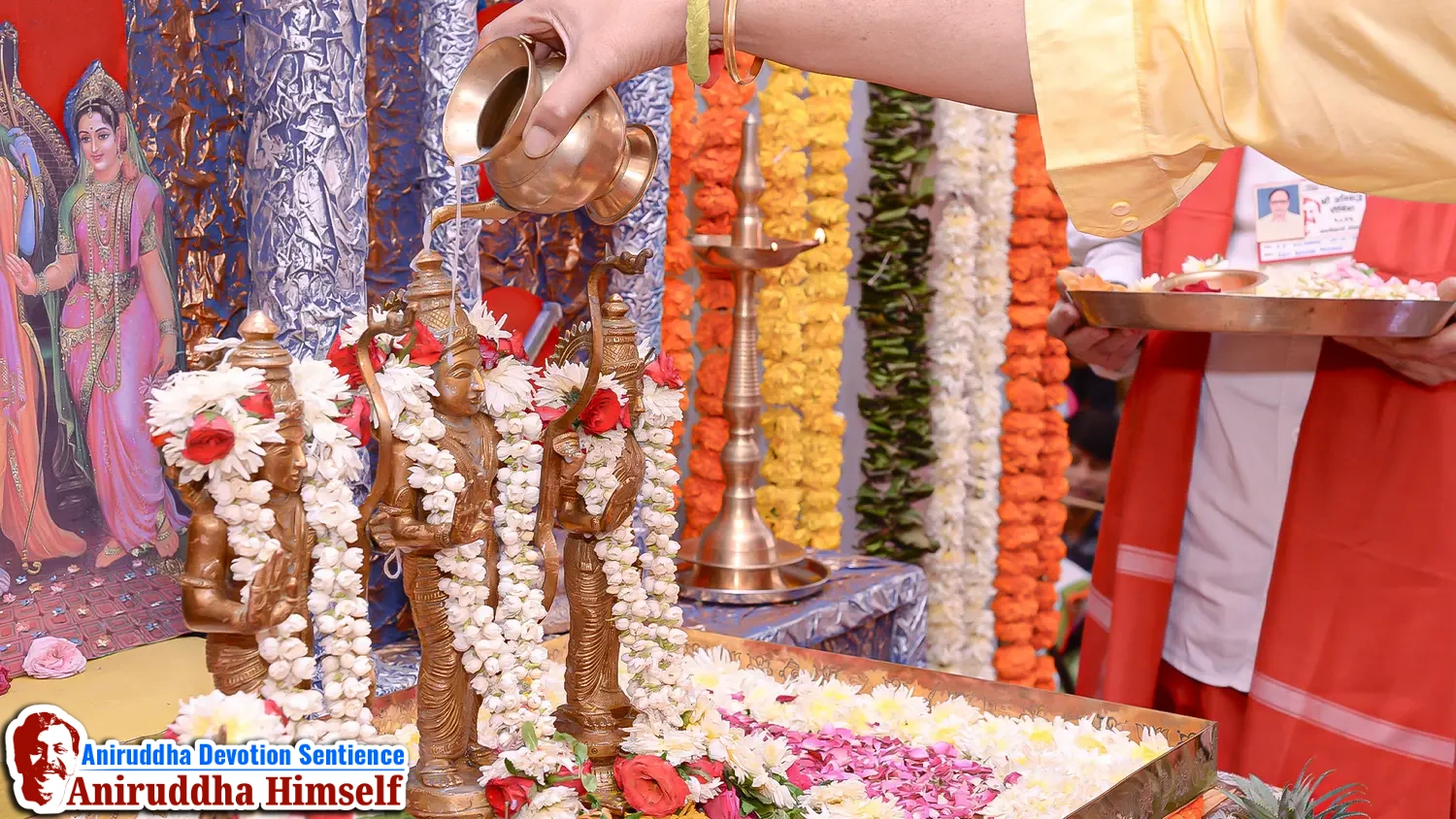 On the auspicious day of Aniruddha Pournima Utsav, Sadguru Shree Aniruddha Bapu is performing Abhishek on the idol of Shree Ram in the Ramraksha Pathan Kaksha at Shreeharigurugram, Bandra E.