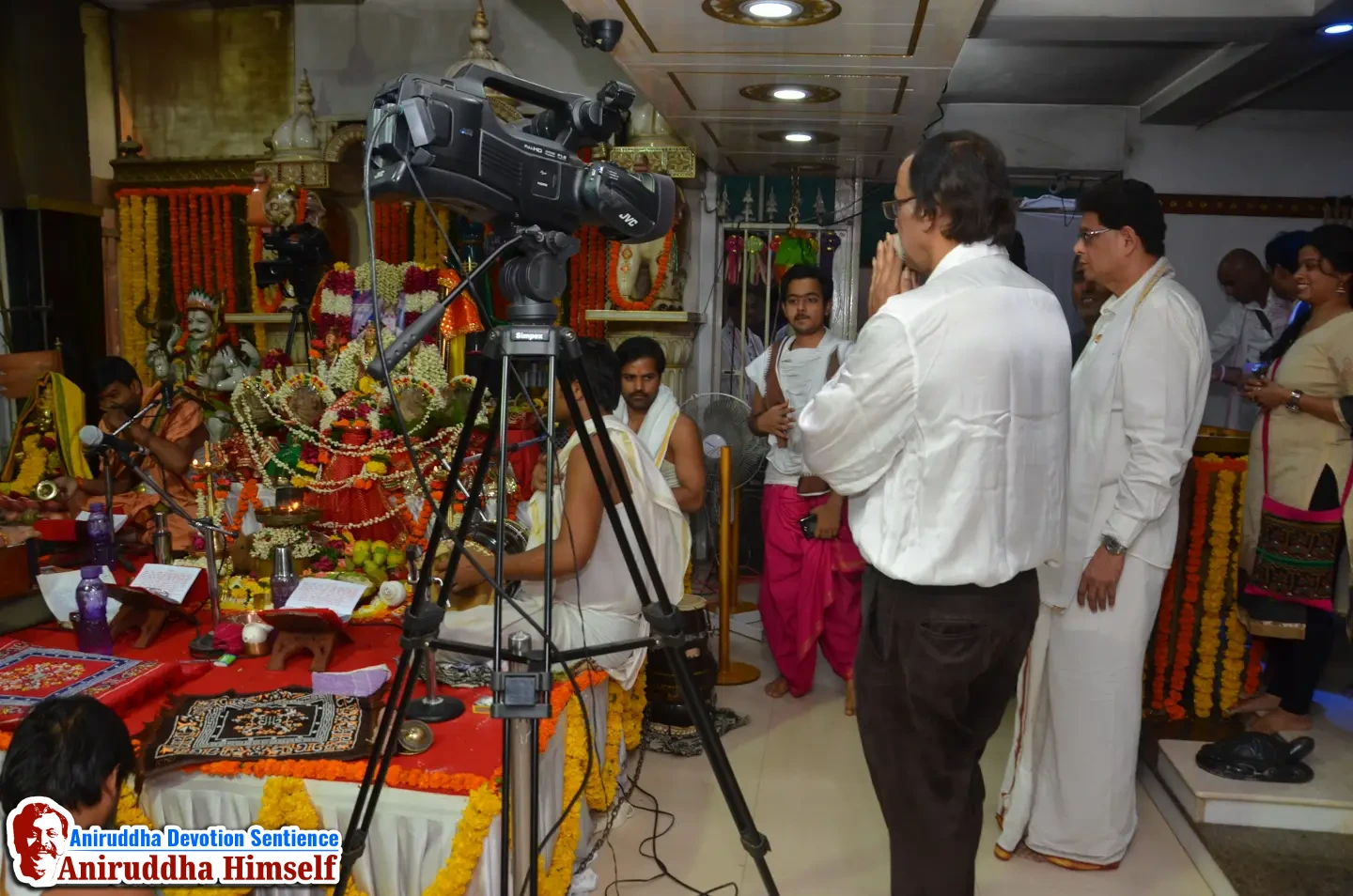 Aniruddha Bapu and his Panchaguru's (Five Guru's)
