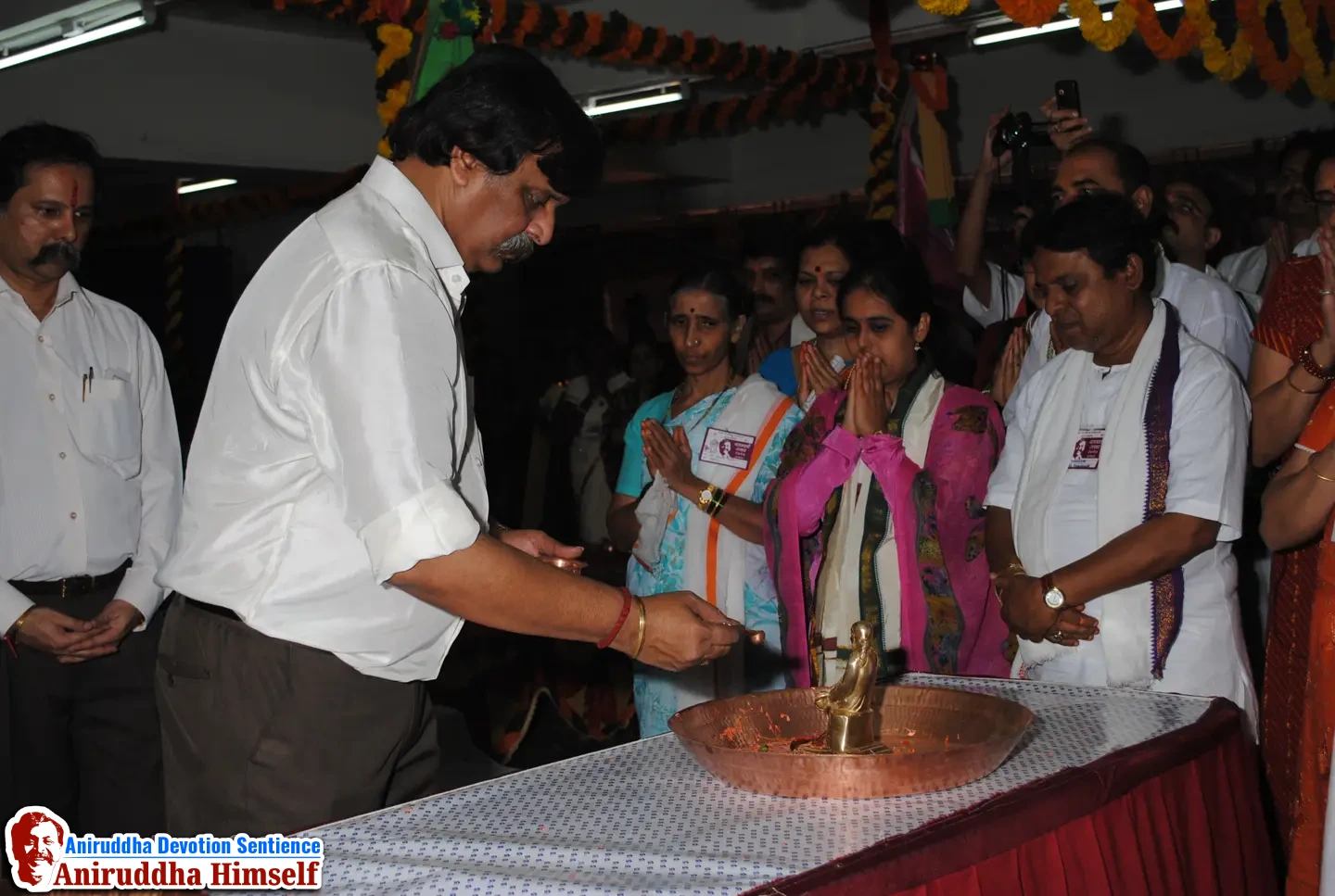 Aniruddha Bapu and his Panchaguru's (Five Guru's)