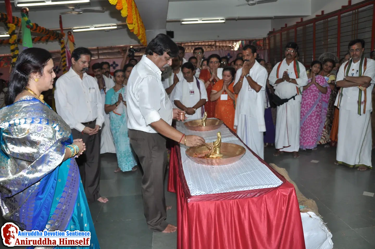 Aniruddha Bapu and his Panchaguru's (Five Guru's)