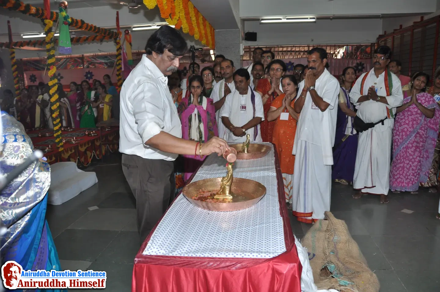 Aniruddha Bapu and his Panchaguru's (Five Guru's)