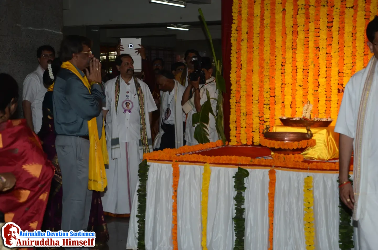 Aniruddha Bapu and his Panchaguru's (Five Guru's)