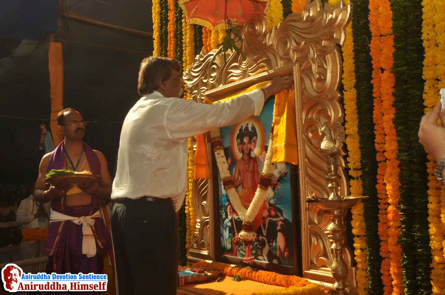 Aniruddha Bapu and his Panchaguru's (Five Guru's)