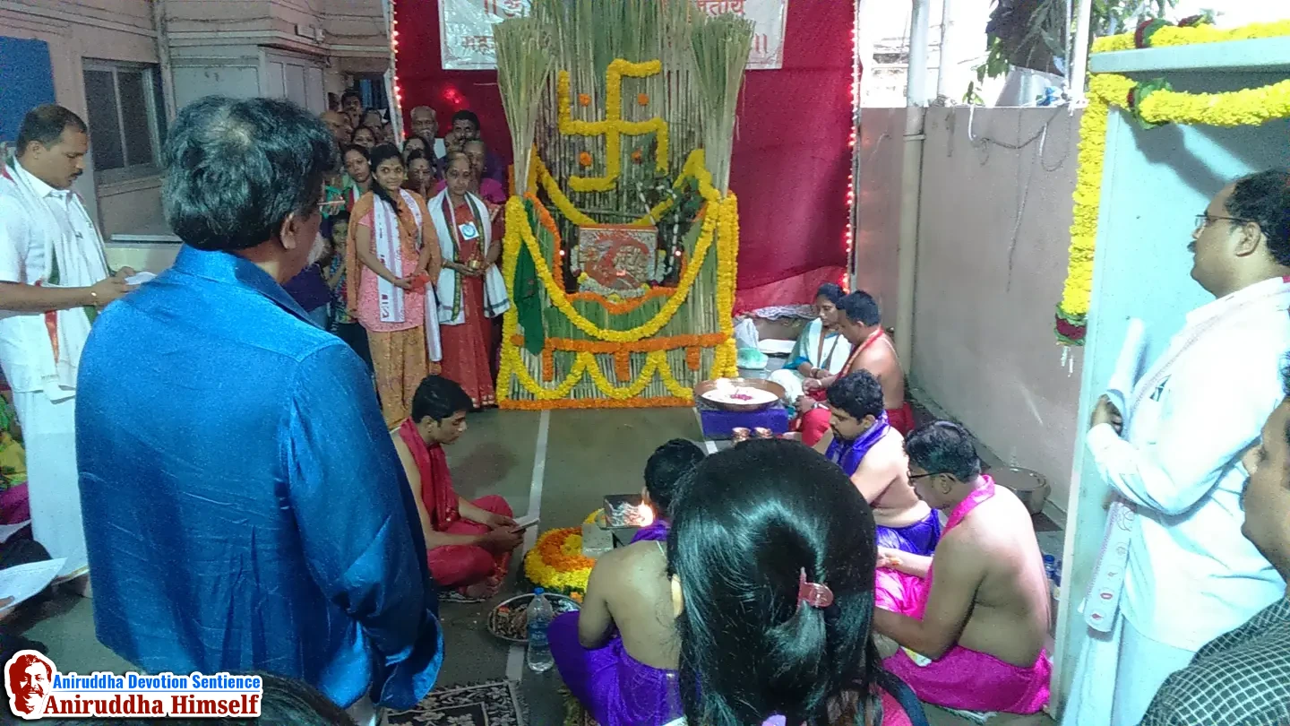 Aniruddha Bapu and his Panchaguru's (Five Guru's)