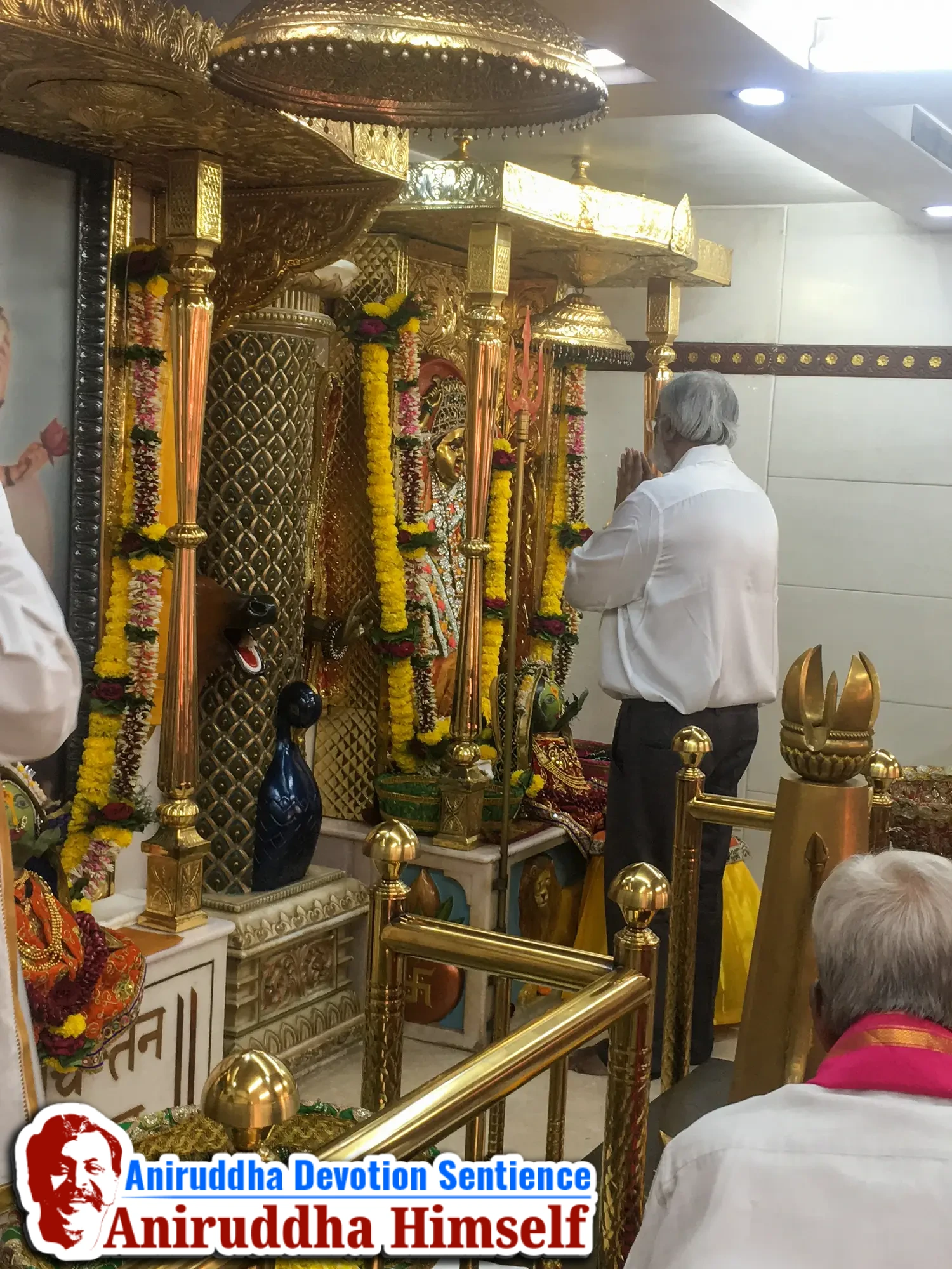 Sadguru Aniruddha Bapu taking darshan of all the Devata's at Shree Aniruddha Gurukshetram