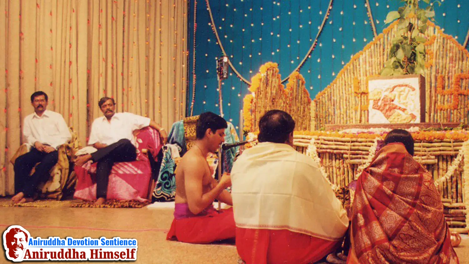 Sadguru Aniruddha Bapu during Ashwattha Maruti poojan