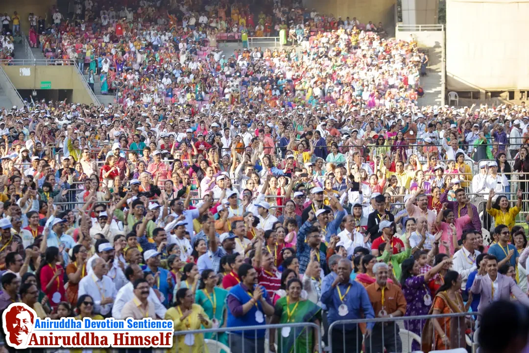 Shraddhavans enjoying Aniruddha Bhaktibhav Chaitanya event held at D.Y.Patil Stadium, Navi Mumbai in December 2019