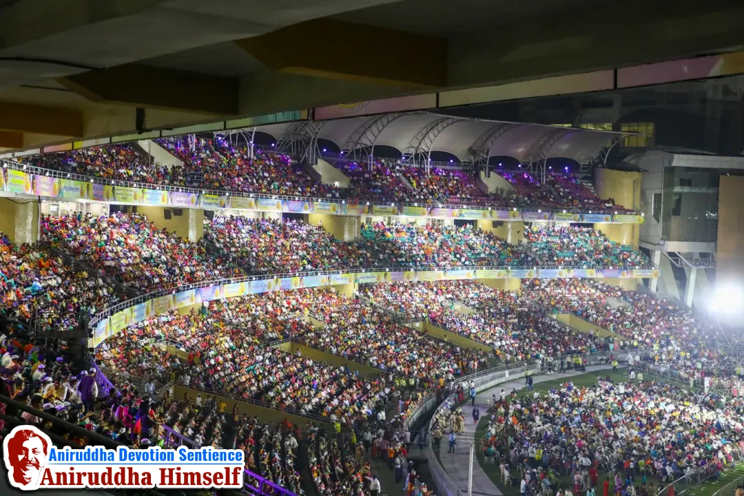Shraddhavans gather together at the devotional event of Aniruddha Bhaktibhav Chaitanya held at D.Y.Patil Stadium, Navi Mumbai in December 2019