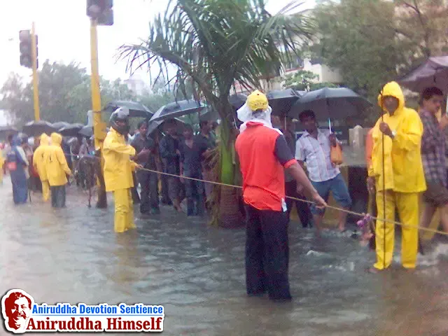 AADM DMVs helping the common people during 26th July 2005 Heavy Rain Disaster