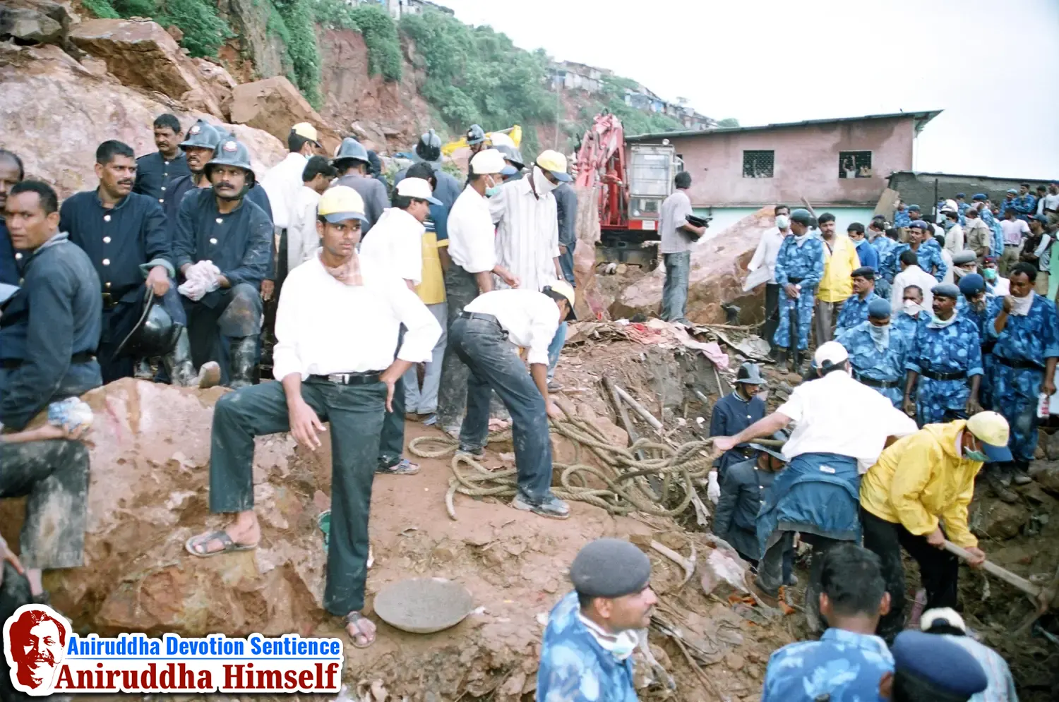 AADM DMVs helping the common people during Sakinaka Landslide during 26th July 2005 Heavy Rain Disaster