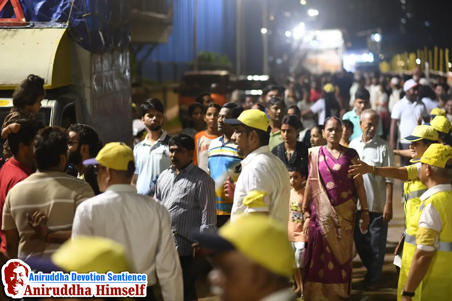 DMVs perform Crowd Control Seva on the occasion of Anant Chaturdashi