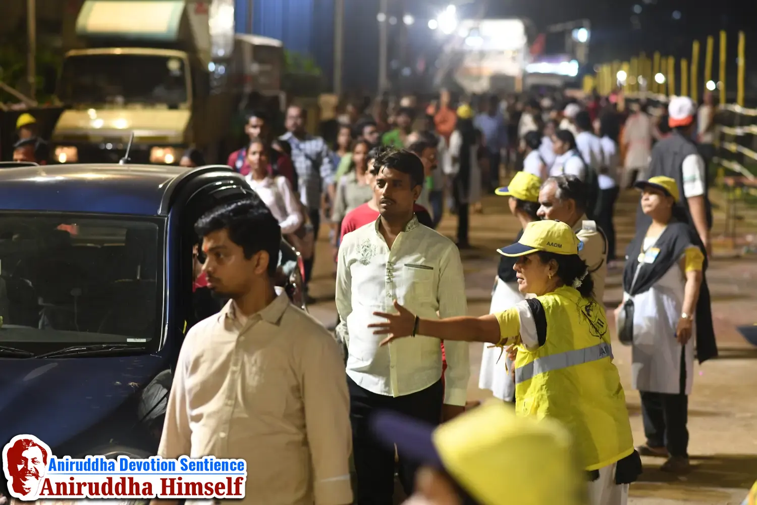 DMVs perform Crowd Control Seva on the occasion of Anant Chaturdashi