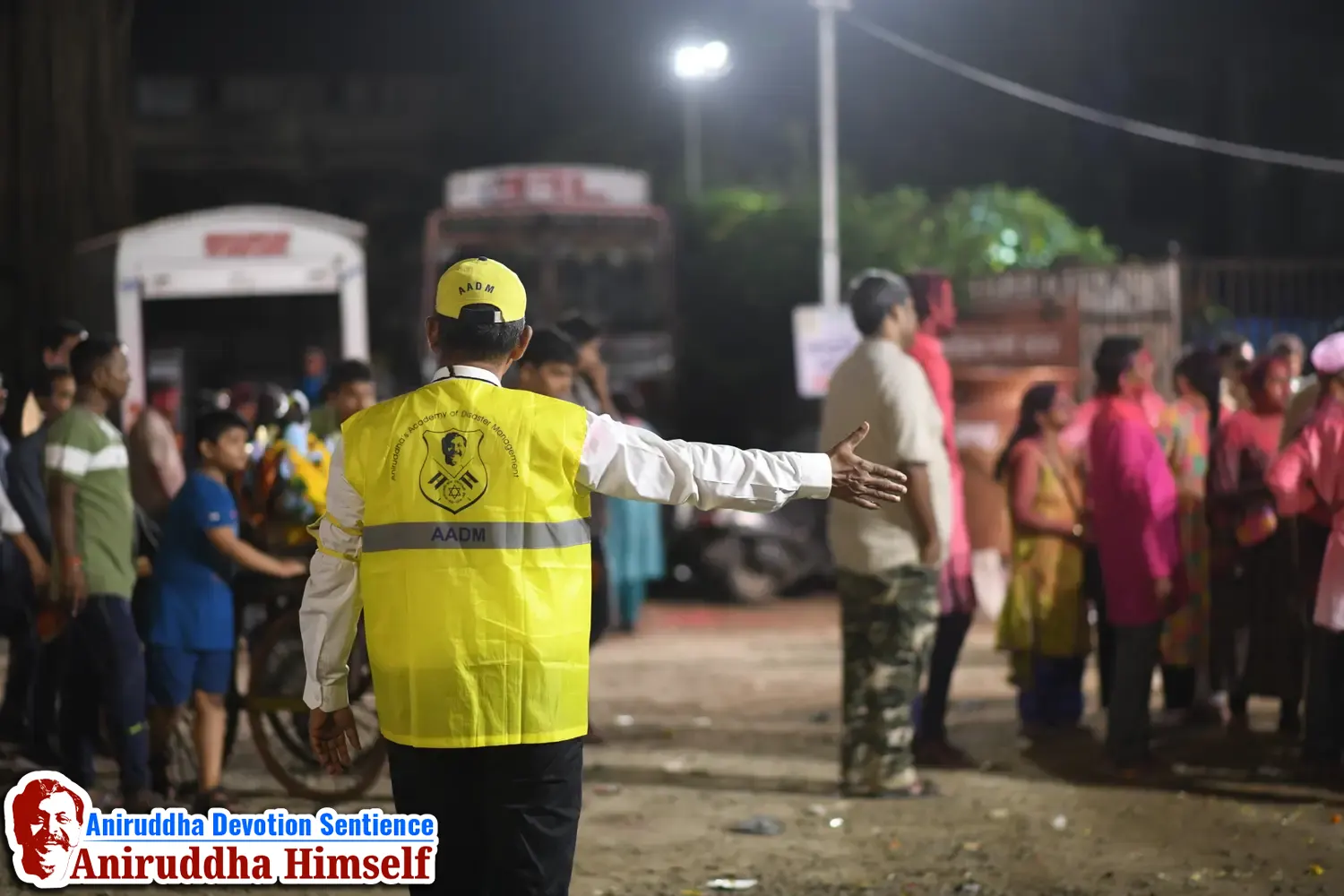 DMVs perform Crowd Control Seva on the occasion of Anant Chaturdashi