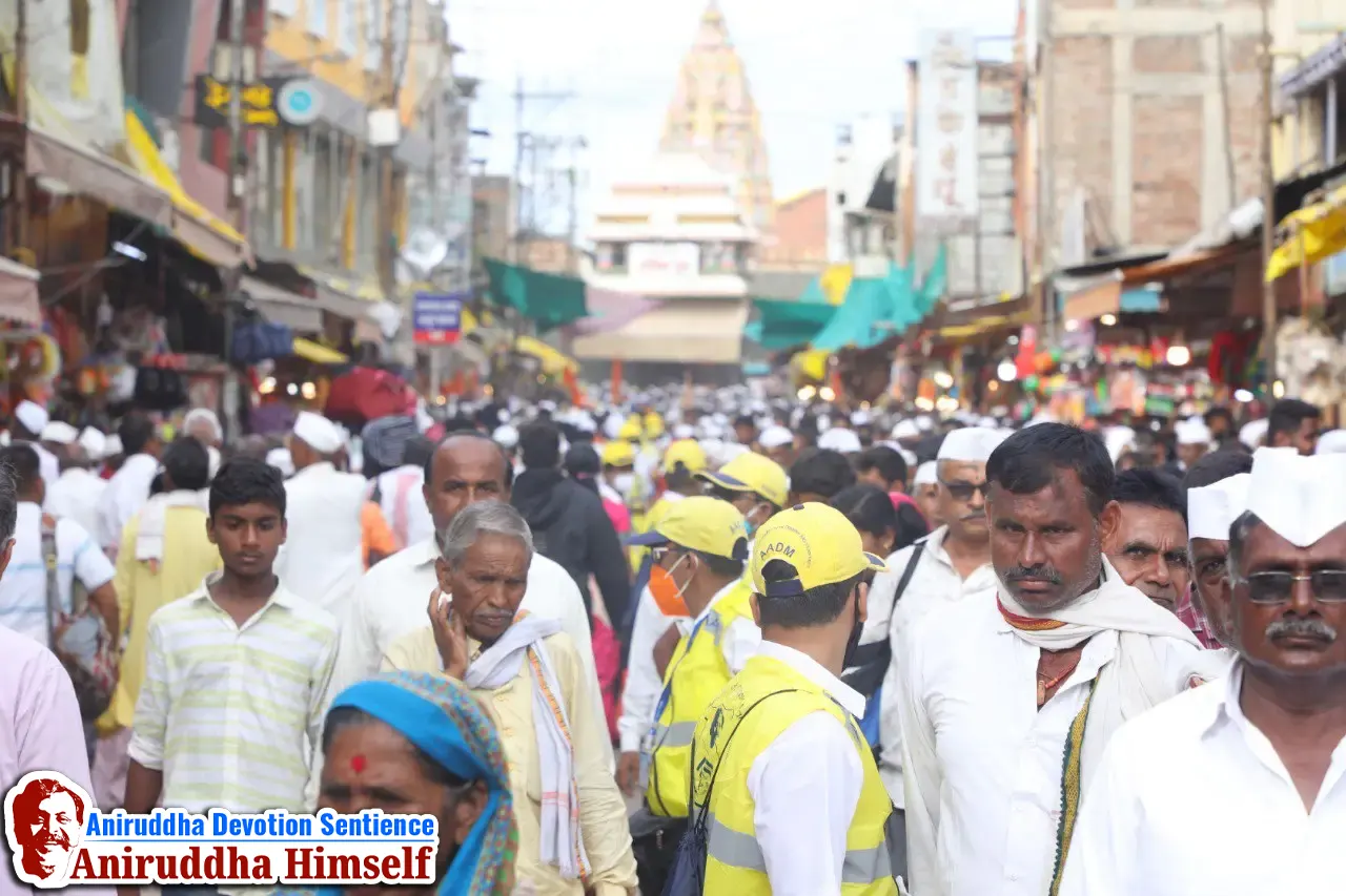 AADM Volunteers performed crowd management seva during Ashadhi Ekadashi at Pandharpur