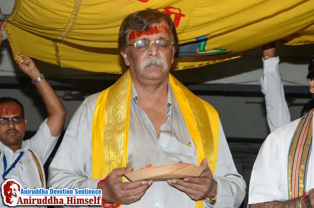 Sadguru Shree Aniruddha Bapu performing Shree Trivikram MahaPoojan at Shree Harigurugram on the occasion of Guru Pournima