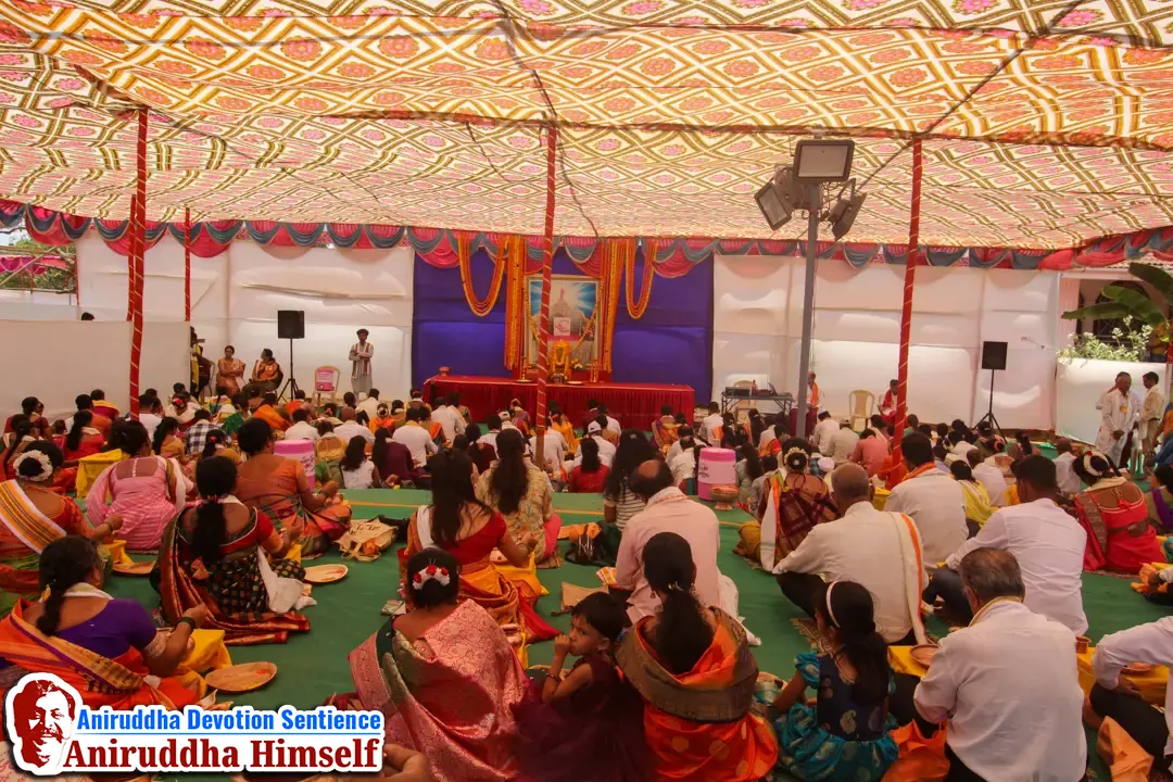 Panchakumbhaabhishek performed by Shraddhavans at Atulitbaldham, Ratnagiri on the occasion of Shree Hanuman Pournima.