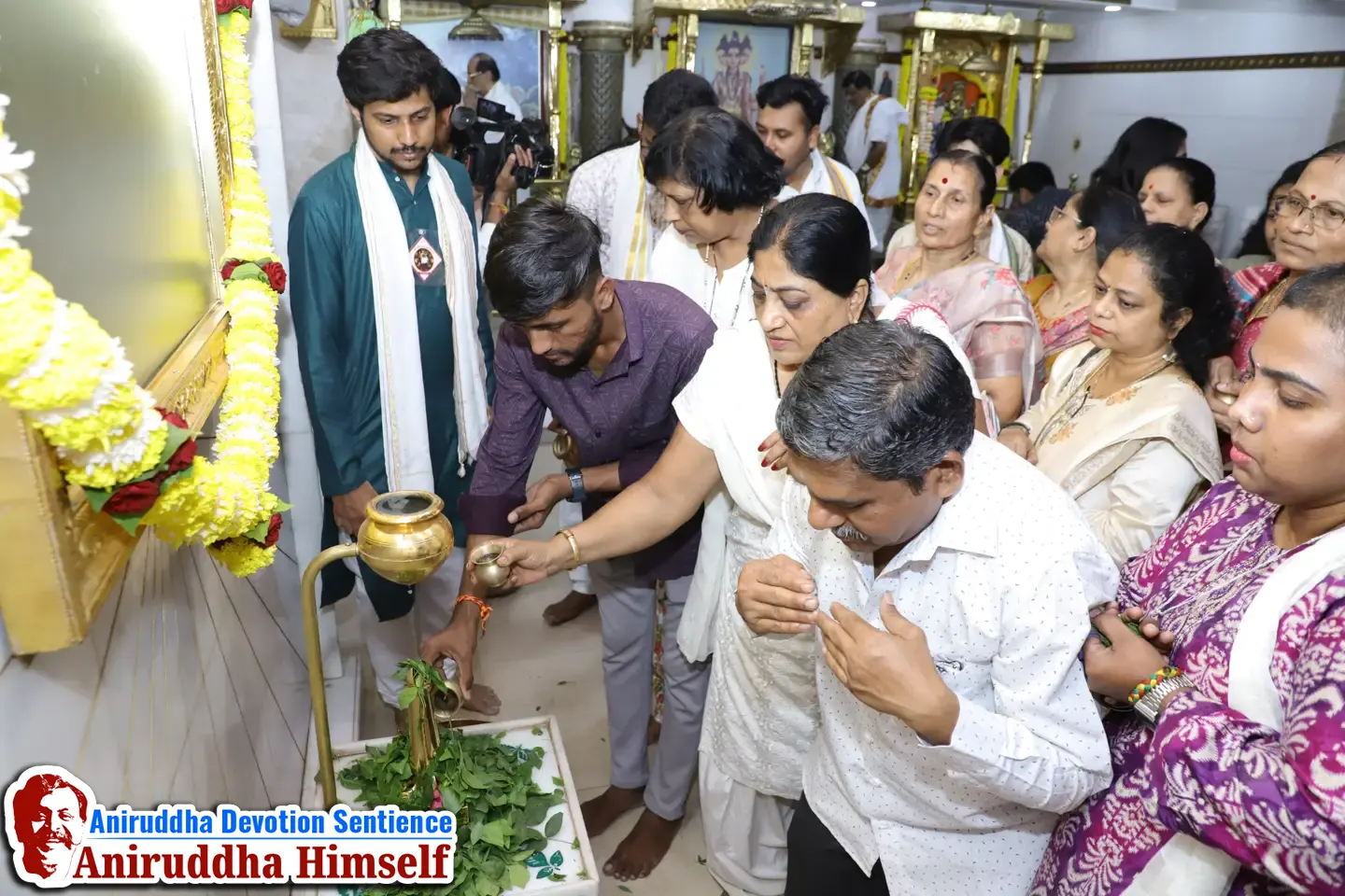 Shraddhavans taking darshan at Shree Aniruddha Gurukshetram on Mahashivaratri