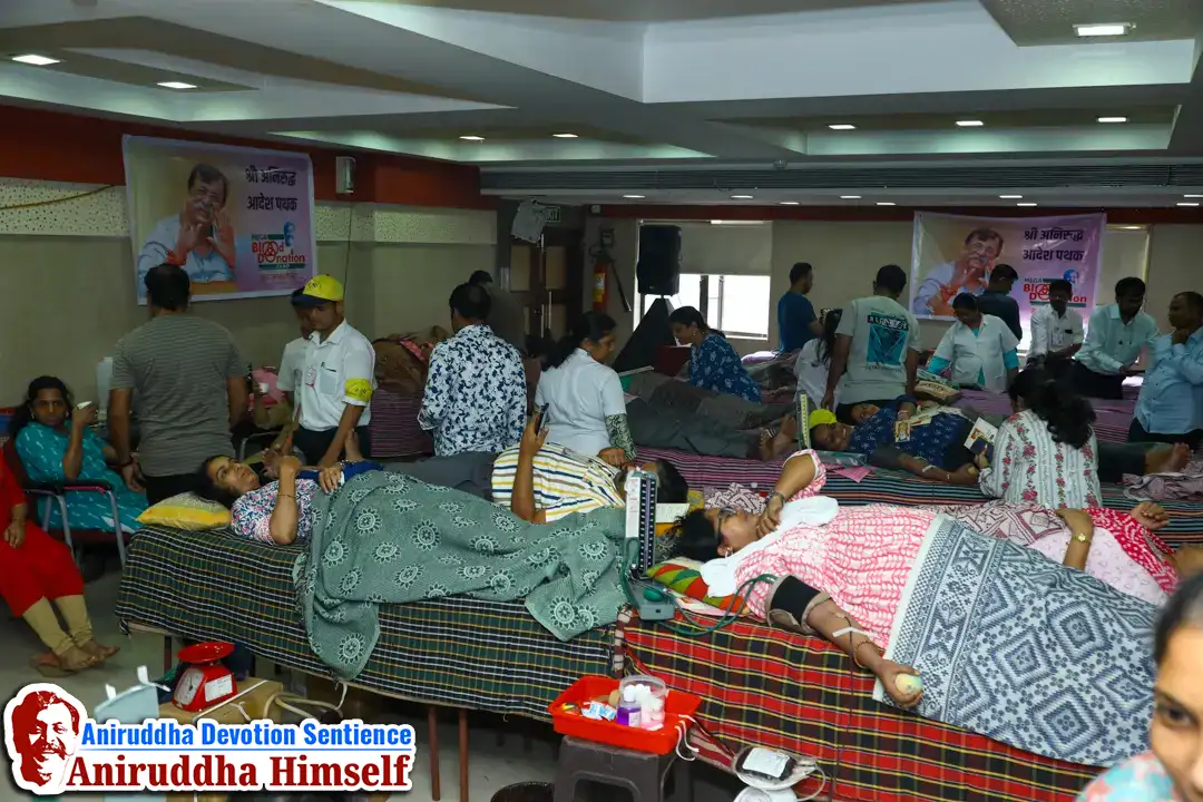 Shraddhavans donating blood during the Mega Blood Donation Camp at Shree Harigurugram, Bandra
