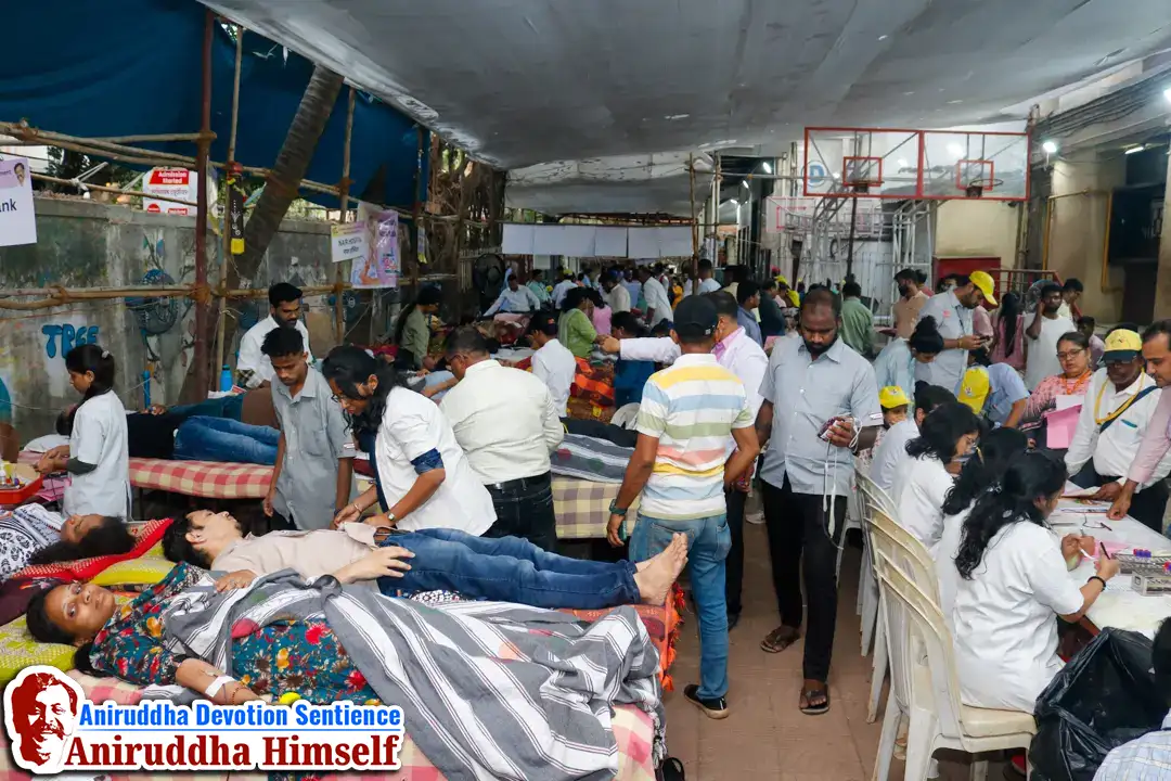 Shraddhavans donating blood during the Mega Blood Donation Camp at Shree Harigurugram, Bandra