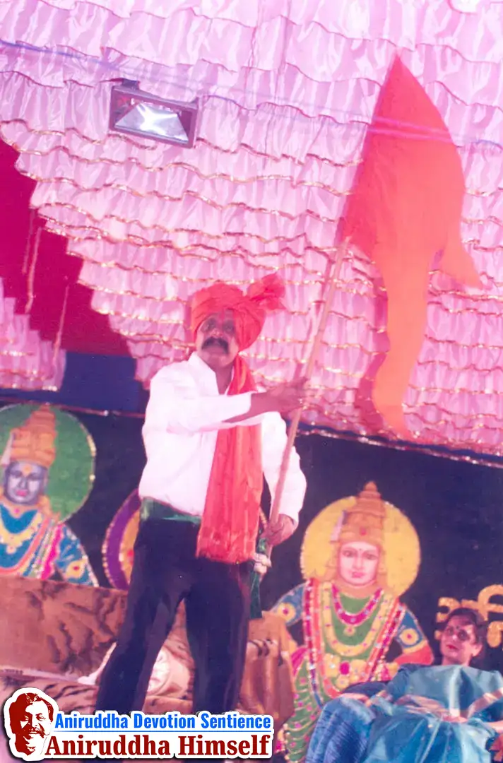 Celebrate the divine Shree Padmanabh Rathyatra. Witness Bapu’s compassion and the grand chariot of Shree Vitthal as Shraddhavans chant with fervor, filling the air with bhakti.