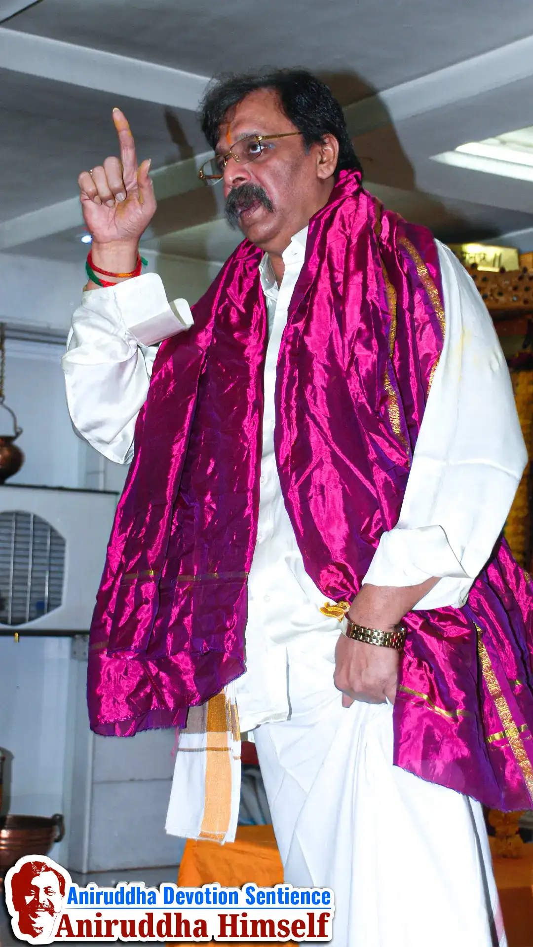 Sadguru Aniruddha Bapu at Shree Aniruddha Gurukshetram doing poojan