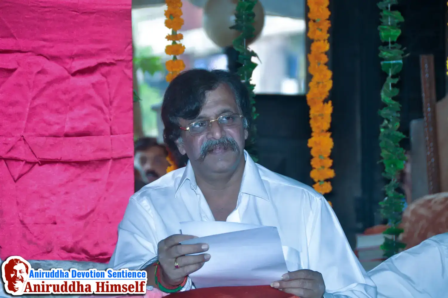 Sadguru Shree Aniruddha Bapu attending the abhang sohala at Gurukul Juinagar, on the occasion of Shree Aadyapipa Samadhi Sthanam Sohala