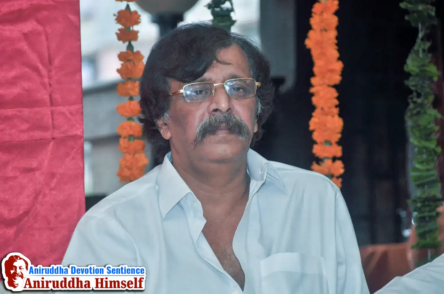Sadguru Shree Aniruddha Bapu at Gurukul Juinagar, on the occasion of Shree Aadyapipa Samadhi Sthanam Sohala