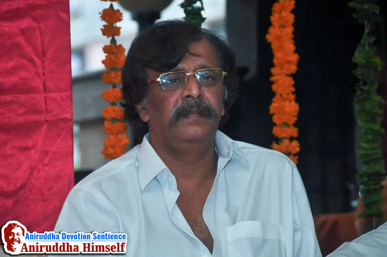 Sadguru Shree Aniruddha Bapu at Gurukul Juinagar, on the occasion of Shree Aadyapipa Samadhi Sthanam Sohala