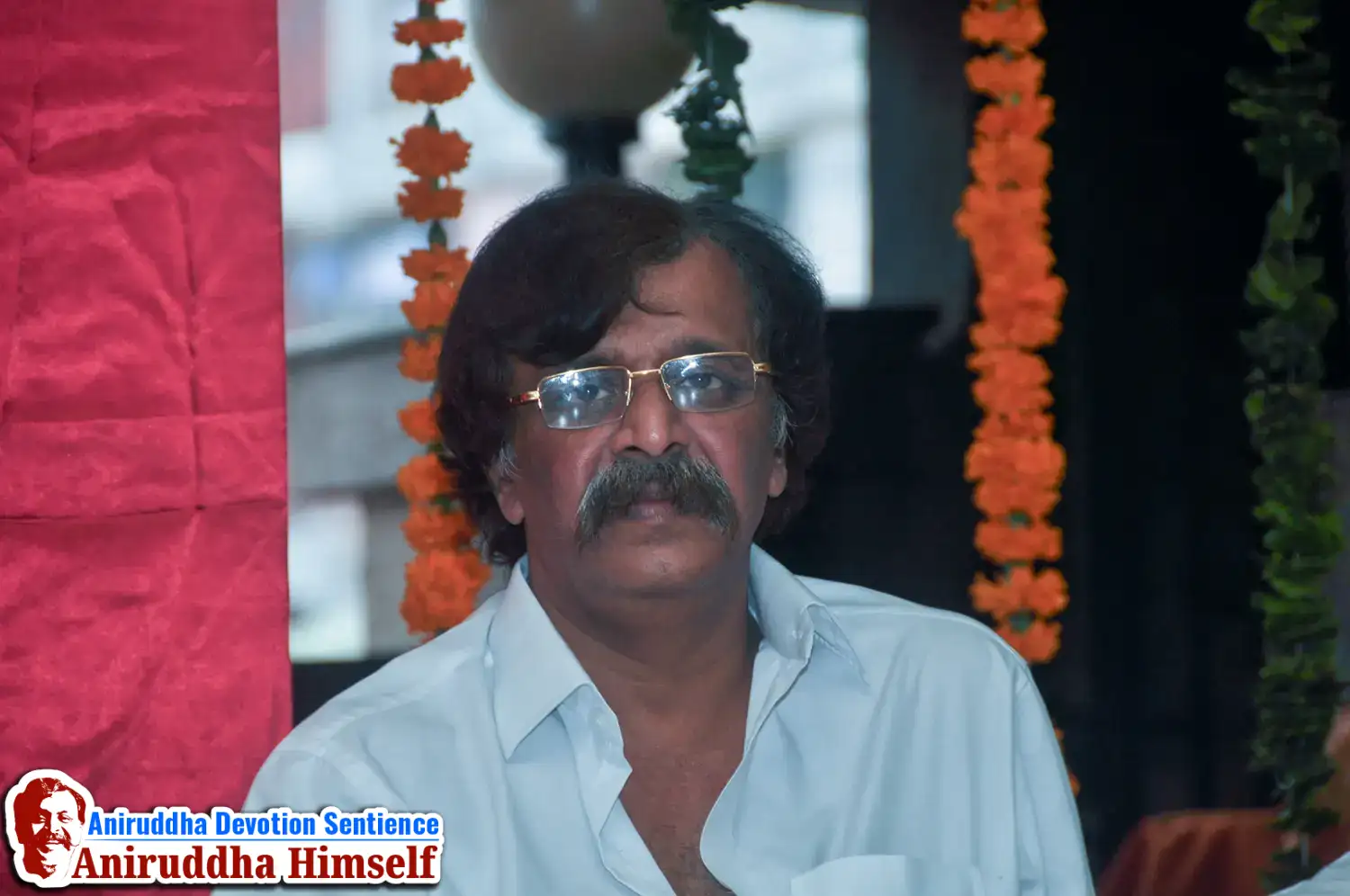 Sadguru Shree Aniruddha Bapu at Gurukul Juinagar, on the occasion of Shree Aadyapipa Samadhi Sthanam Sohala