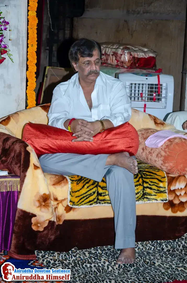 During Shree Aadyapipa Samadhi Sthanam Sohala, the air resonates with divine Gajar — soul-stirring devotional compositions by Shree Aadyapipa, offered with deep reverence to Sadguru Shree Aniruddha Bapu.