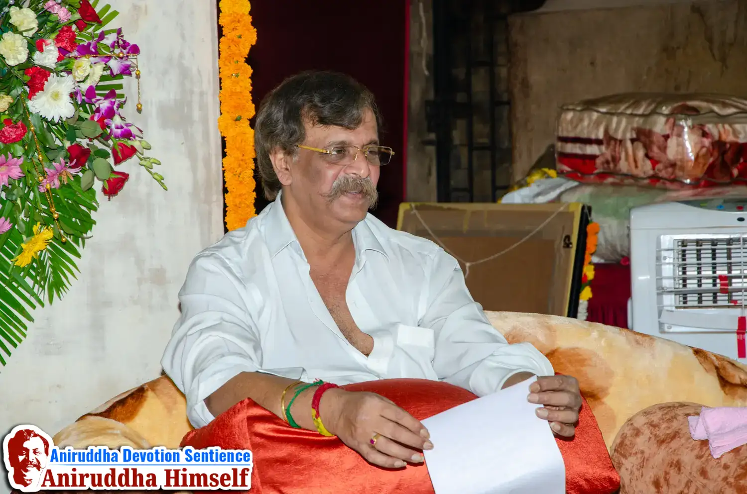 During Shree Aadyapipa Samadhi Sthanam Sohala, the air resonates with divine Gajar — soul-stirring devotional compositions by Shree Aadyapipa, offered with deep reverence to Sadguru Shree Aniruddha Bapu.