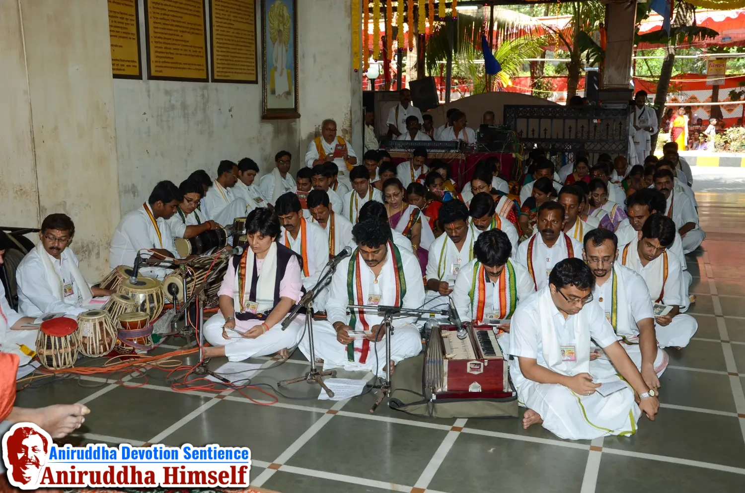 Shraddhavans reading 11th adhyay from Shree Sai Satcharitra on the occasion of Shree Aadyapipa Samadhi Sthanam Sohala at Gurukul, Juinagar