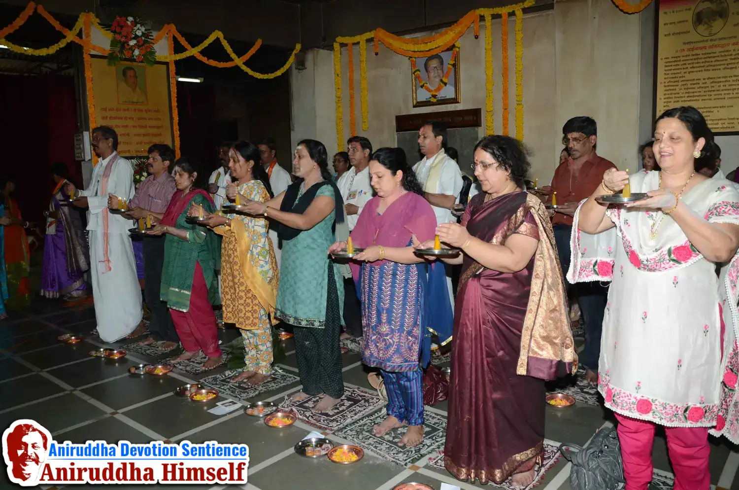 Shree Sai Satpujan performed by shraddhavans during Shree Aadyapipa Samadhi Sthanam Sohala at Gurukul, Juinagar