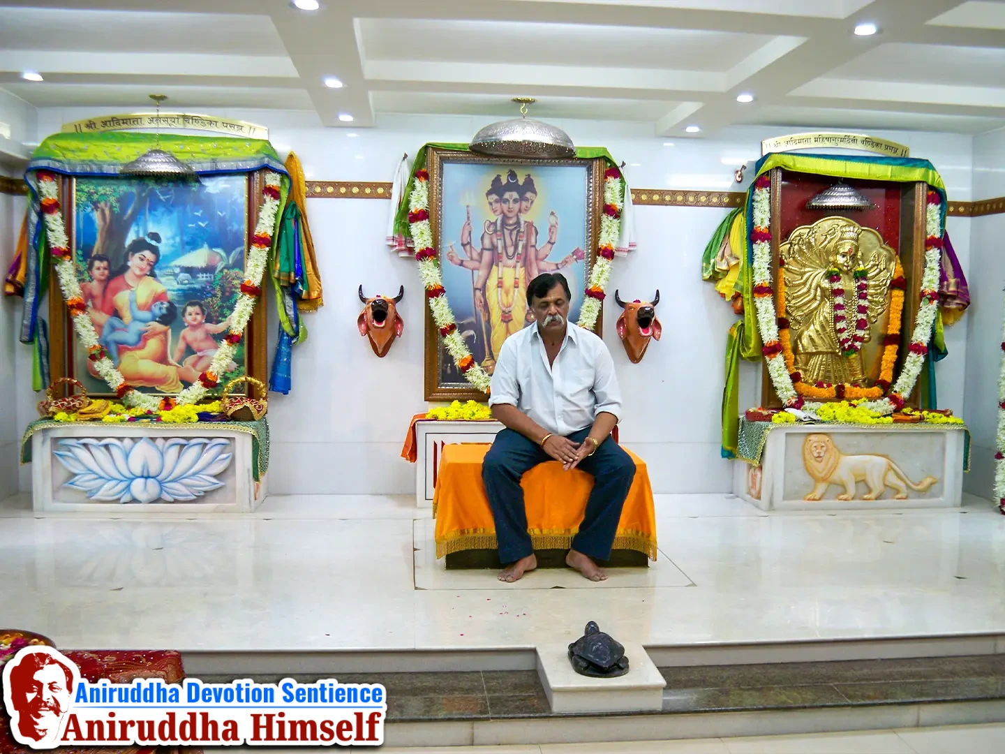 Sadguru Shree Aniruddha Bapu Sitting on Dharmasan at Shree Gurukshetram