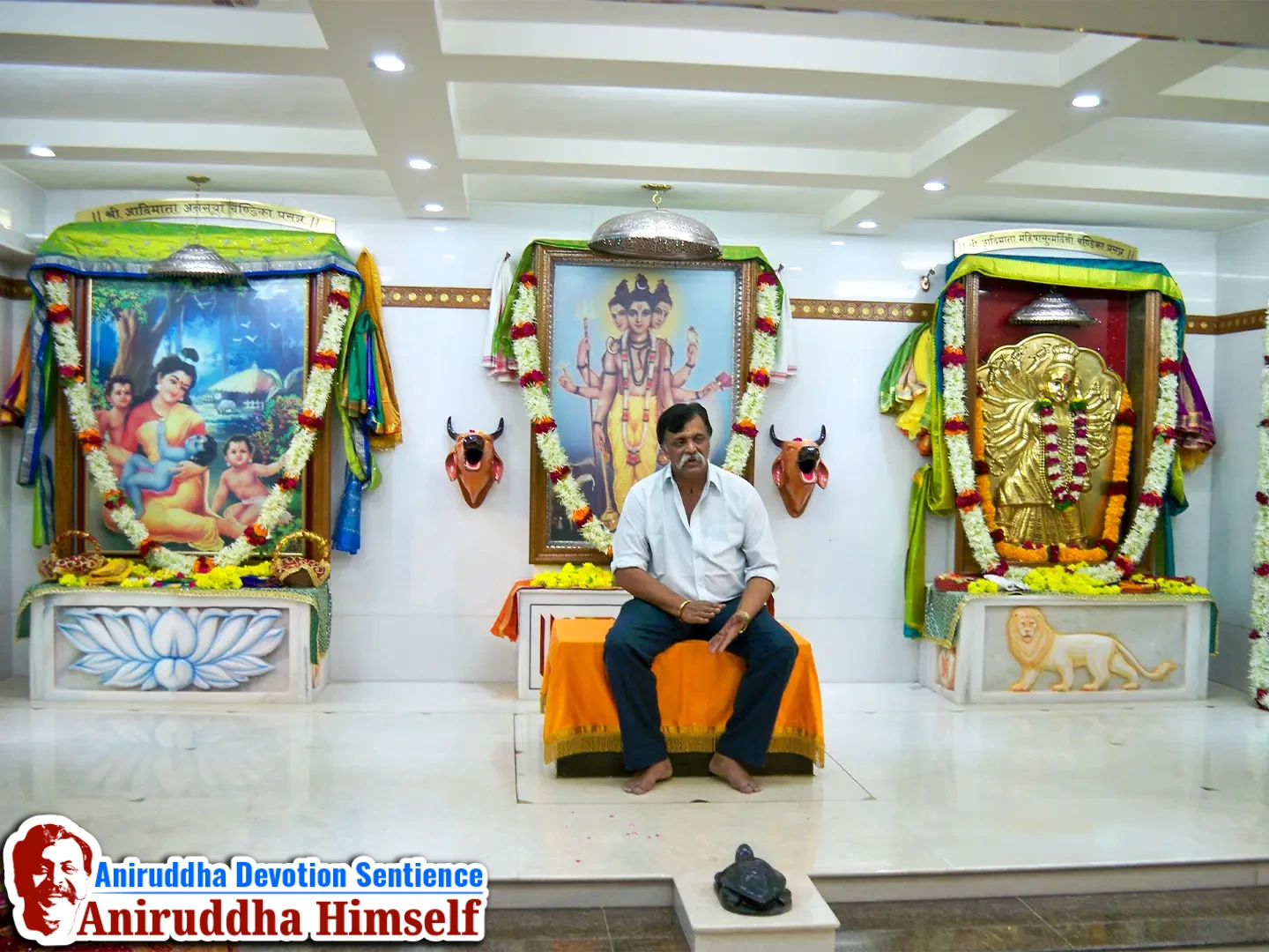 Sadguru Shree Aniruddha Bapu Sitting on Dharmasan at Shree Gurukshetram