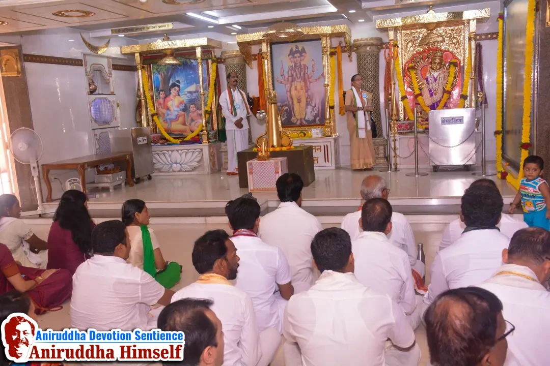 Shree Aniruddha Gurukshetram Gabhara (Sanctum)