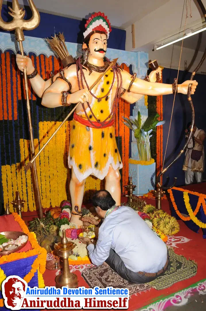 Poojan of Bhagwan Shree Kiratrudra is performed during the auspicious Aniruddha Pournima Utsav at Shree Harigurugram