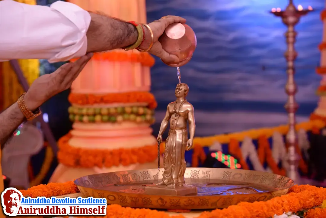 Sadguru Shree Aniruddha Bapu Moorti Poojan performed on the occasion of Shree Aniruddha Pournima at Shree Harigurugram