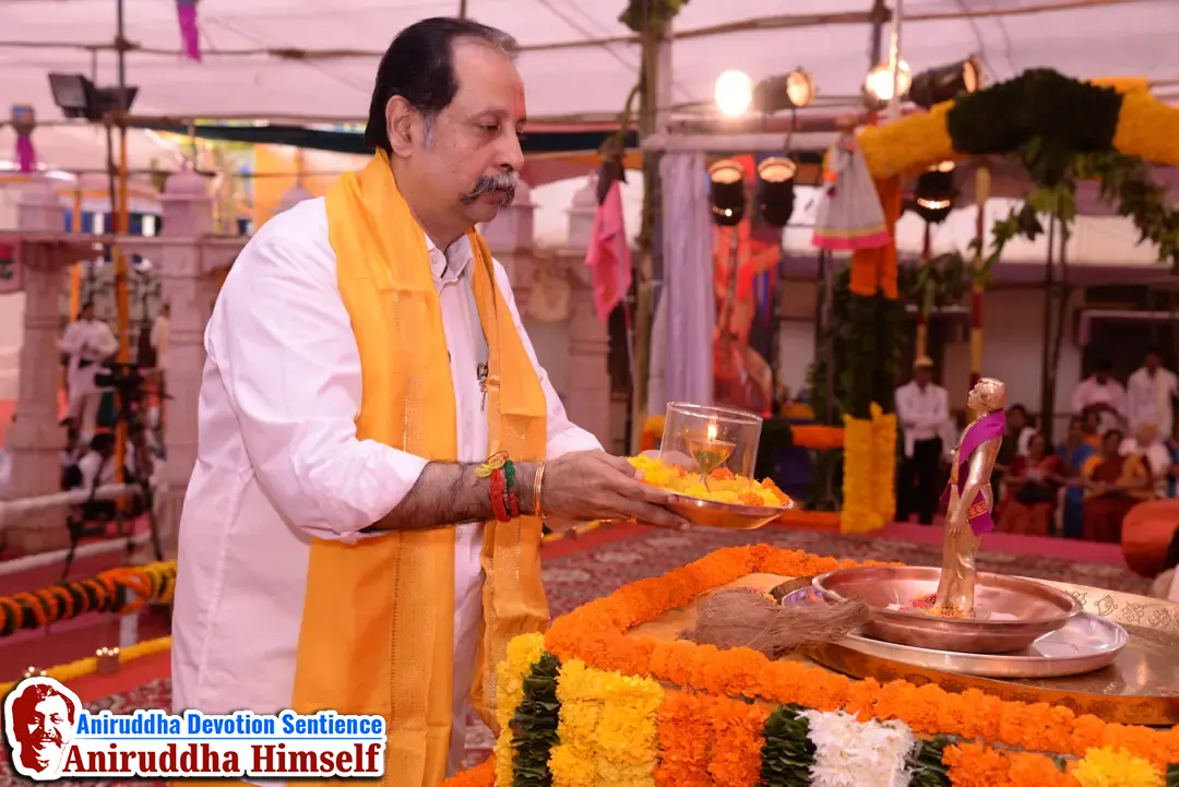 Sadguru Shree Aniruddha Bapu Moorti Poojan performed on the occasion of Shree Aniruddha Pournima at Shree Harigurugram