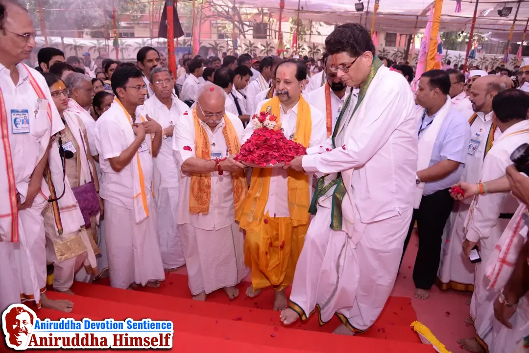 Sadguru Shree Aniruddha Bapu Moorti Poojan performed on the occasion of Shree Aniruddha Pournima at Shree Harigurugram