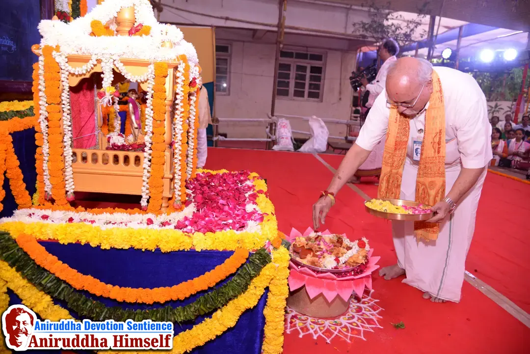 Sadguru Shree Aniruddha Bapu Moorti Poojan performed on the occasion of Shree Aniruddha Pournima at Shree Harigurugram