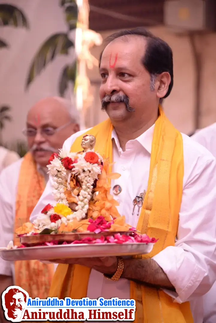 Sadguru Shree Aniruddha Bapu Moorti Poojan performed on the occasion of Shree Aniruddha Pournima at Shree Harigurugram
