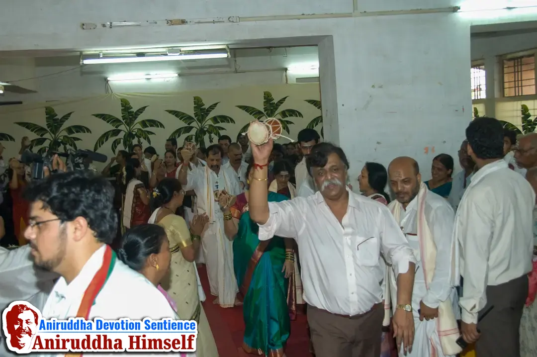 Sadguru Aniruddha Bapu performing "12 Jyotirlinga poojan"