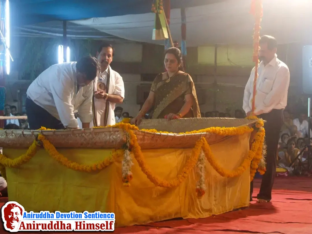 Sadguru Aniruddha Bapu at Shree Avdhoot Chintan Utsav